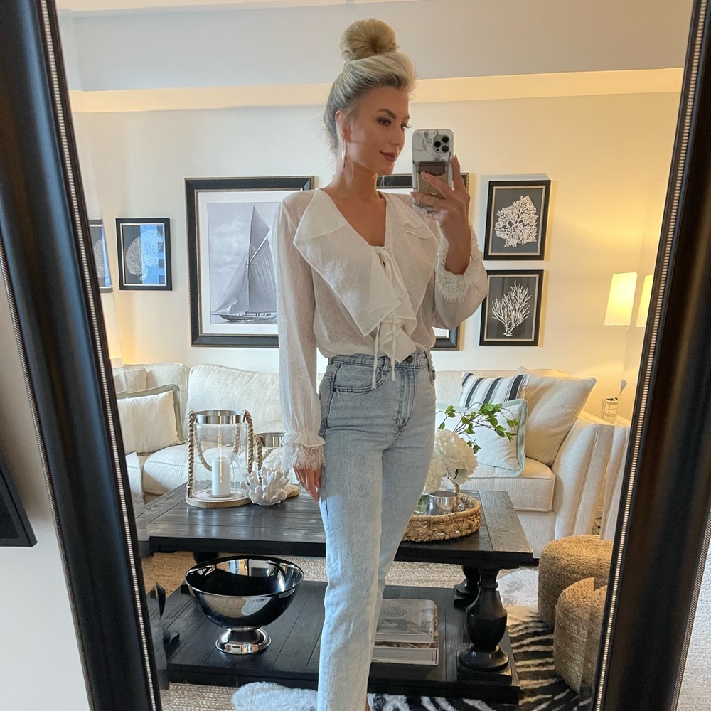 White Ruffle top - Picture 3 of 8